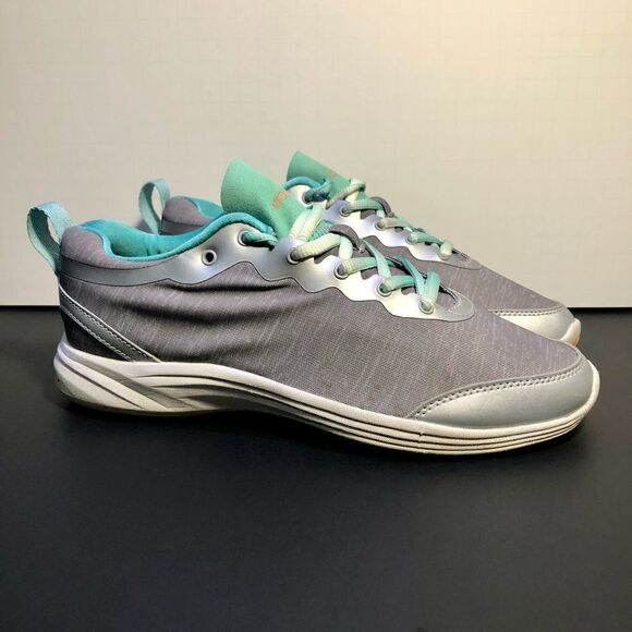 Womens VIONIC Fyn Silver Athletic Shoes / Size 7 - Picture 1 of 10